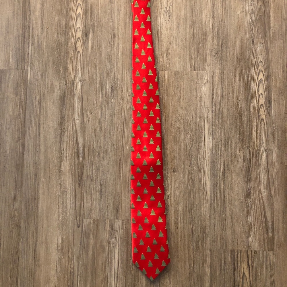 Holiday Traditions Red & Green Christmas Tree Tie
